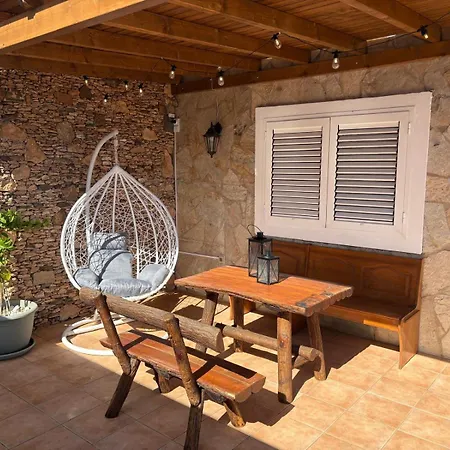 La Casita De Piedra Vakantiehuis Tarajalejo